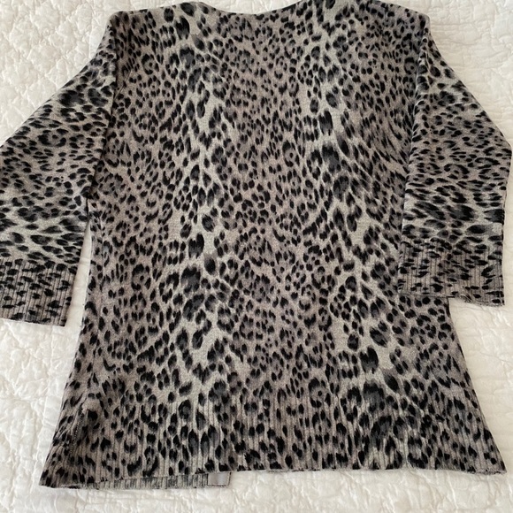 Aqua Cashmere Leopard Print 3/4 Sleeve Sweater - Picture 2 of 4